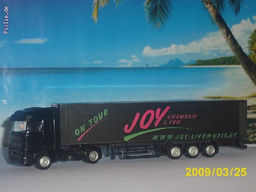 http://joy-livemusic.de/pixlie/cache/vs_JOY-Showtruck_JOY-Showtruck%20007.jpg